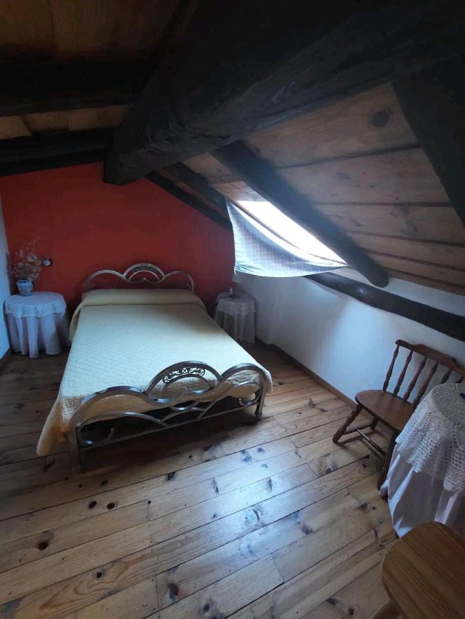 Chalet Peonias *